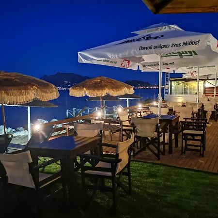 Point Ephemere Beachfront Apartments Закинтос Екстериор снимка