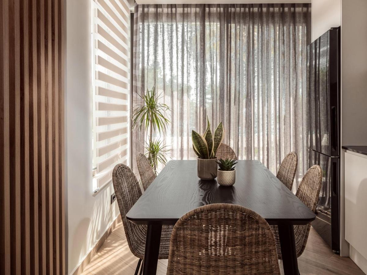 Point Ephemere Beachfront Apartments Закинтос Екстериор снимка