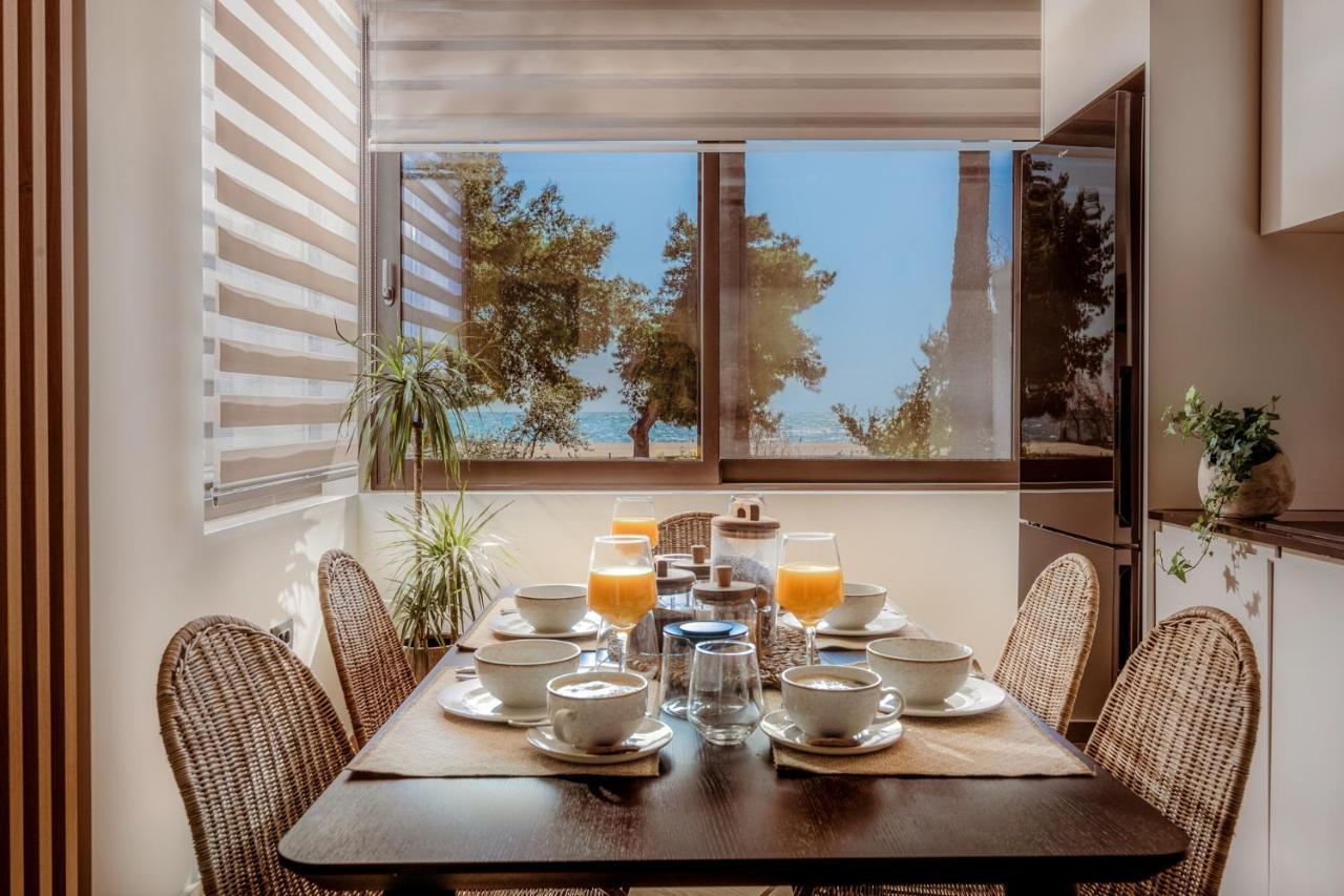 Point Ephemere Beachfront Apartments Закинтос Екстериор снимка
